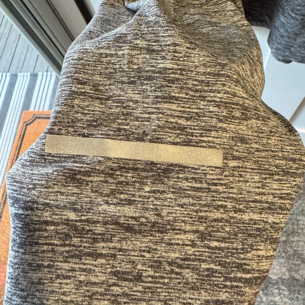 Nike Men's Heather Gray 3/4  Zip-Up pullover - Picture 5 of 9